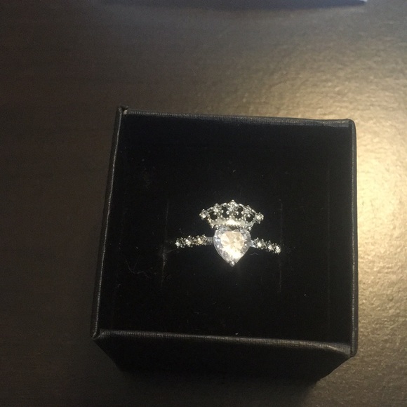 Silver Tone Heart Crown Rhinestone Ring - Picture 3 of 4
